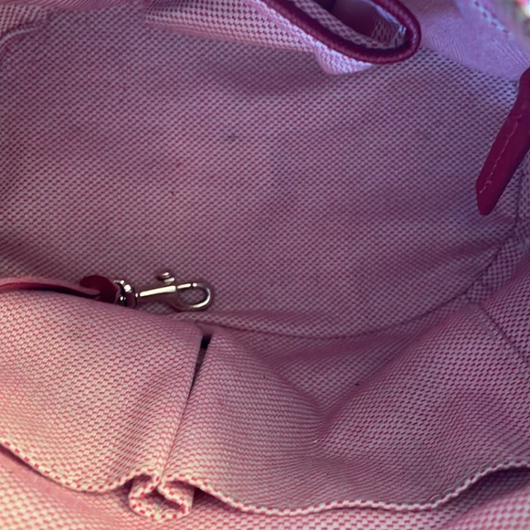 Dooney and Bourke, small hand bag signature fabric - Picture 7 of 11